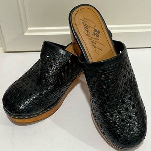 Patricia Nash Lorena Clog - Black - Size 6